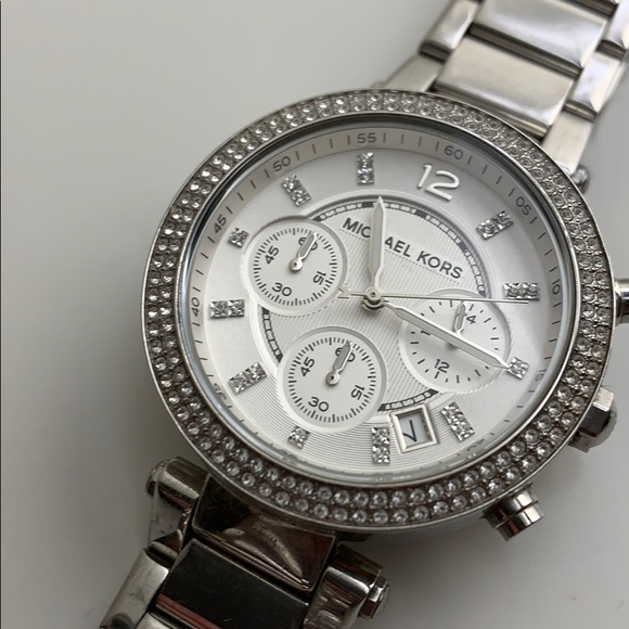 Michael Kors Watch - Picture 2 of 6